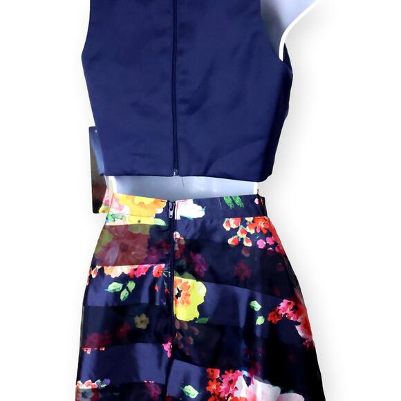 Sequin Hearts Juniors Navy Floral Formal Ball Gown 2-pc SZ 1 NWT - Picture 9 of 11